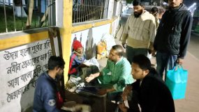 খালেদা জিয়ার সুস্থতা কামনায় সিলেটে অসহায়দের মাঝে ছাত্রদলের খাবার বিতরণ