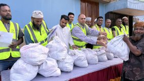 সিলেটে পরিবহন শ্রমিকদের খাদ্য সামগ্রী উপহার দিল নিরাপদ সড়ক চাই (নিসচা)